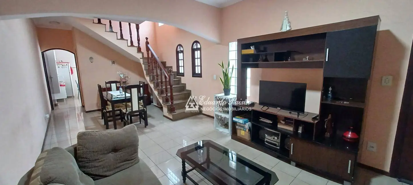 Foto 3 de Sobrado com 3 quartos à venda, 125m2 em Jardim Rosana, Guarulhos - SP