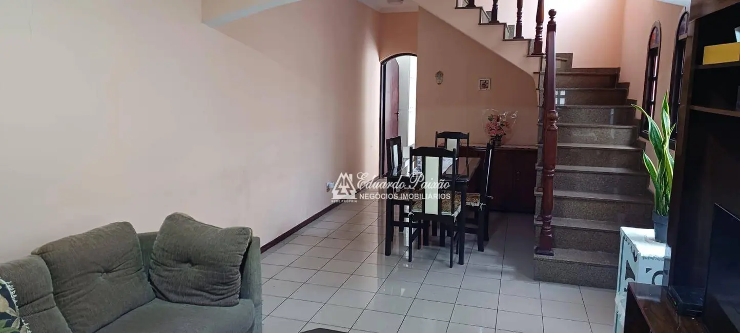 Foto 1 de Sobrado com 3 quartos à venda, 125m2 em Jardim Rosana, Guarulhos - SP