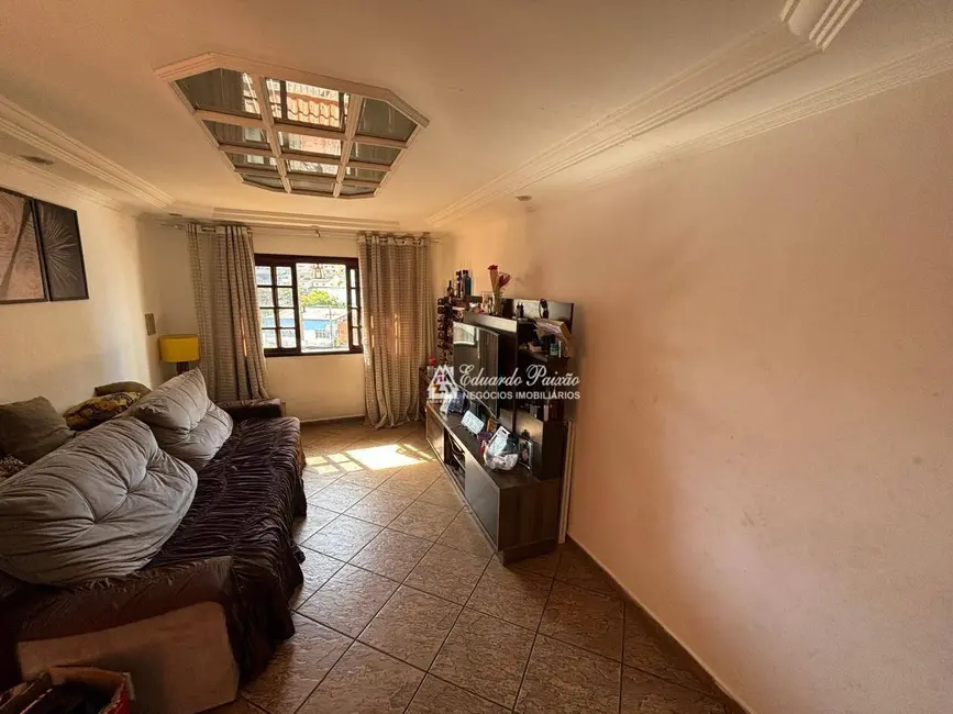 Foto 9 de Sobrado com 3 quartos à venda e para alugar, 162m2 em Vila Tijuco, Guarulhos - SP