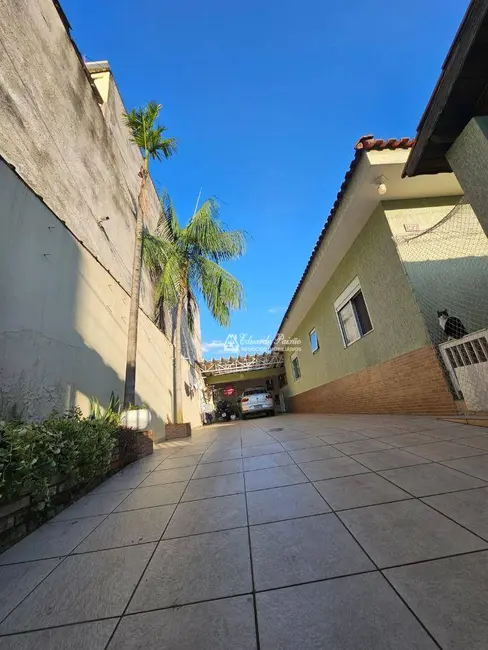 Foto 7 de Casa com 3 quartos à venda, 253m2 em Jardim Las Vegas, Guarulhos - SP