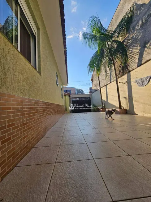 Foto 5 de Casa com 3 quartos à venda, 253m2 em Jardim Las Vegas, Guarulhos - SP