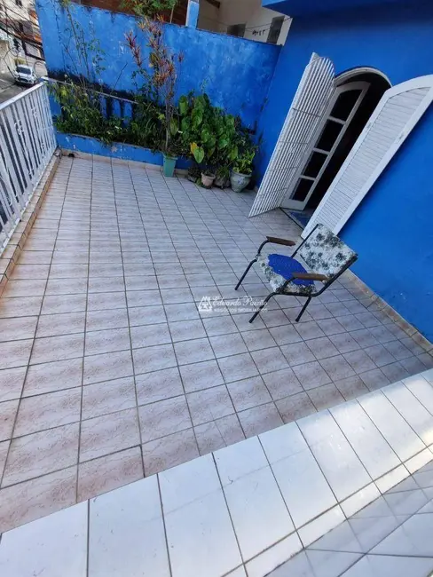 Sobrado com 2 quartos à venda, 150m2 em Jardim Moreira, Guarulhos - SP - imagem 3 Foto 3 de Sobrado com 2 quartos à venda, 150m2 em Jardim Moreira, Guarulhos - SP