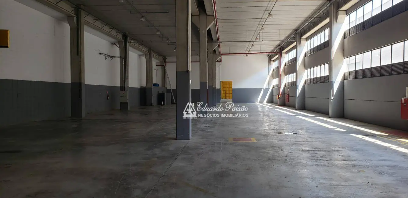 Armazém / Galpão para alugar, 4500m2 em Jardim Fátima, Guarulhos - SP - imagem 4 Foto 4 de Armazém / Galpão para alugar, 4500m2 em Jardim Fátima, Guarulhos - SP