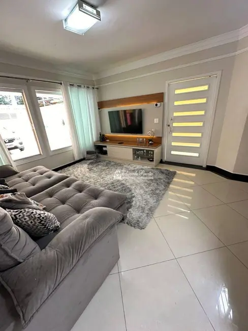 Foto 9 de Sobrado com 3 quartos à venda, 180m2 em Jardim Vila Galvão, Guarulhos - SP