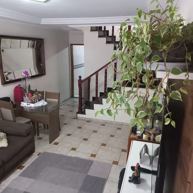 Foto 2 de Sobrado com 3 quartos à venda, 150m2 em Parque Santo Antônio, Guarulhos - SP