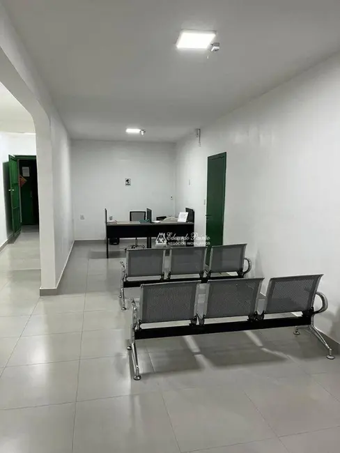 Foto 6 de Sobrado com 3 quartos à venda e para alugar, 440m2 em Jardim Presidente Dutra, Guarulhos - SP