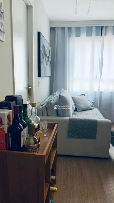 Foto 3 de Apartamento com 2 quartos à venda, 36m2 em Vila das Bandeiras, Guarulhos - SP