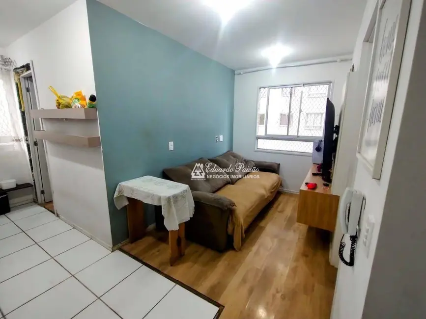 Foto 2 de Apartamento com 2 quartos à venda, 36m2 em Vila das Bandeiras, Guarulhos - SP