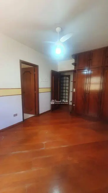 Foto 9 de Casa com 2 quartos à venda, 176m2 em Vila Galvão, Guarulhos - SP
