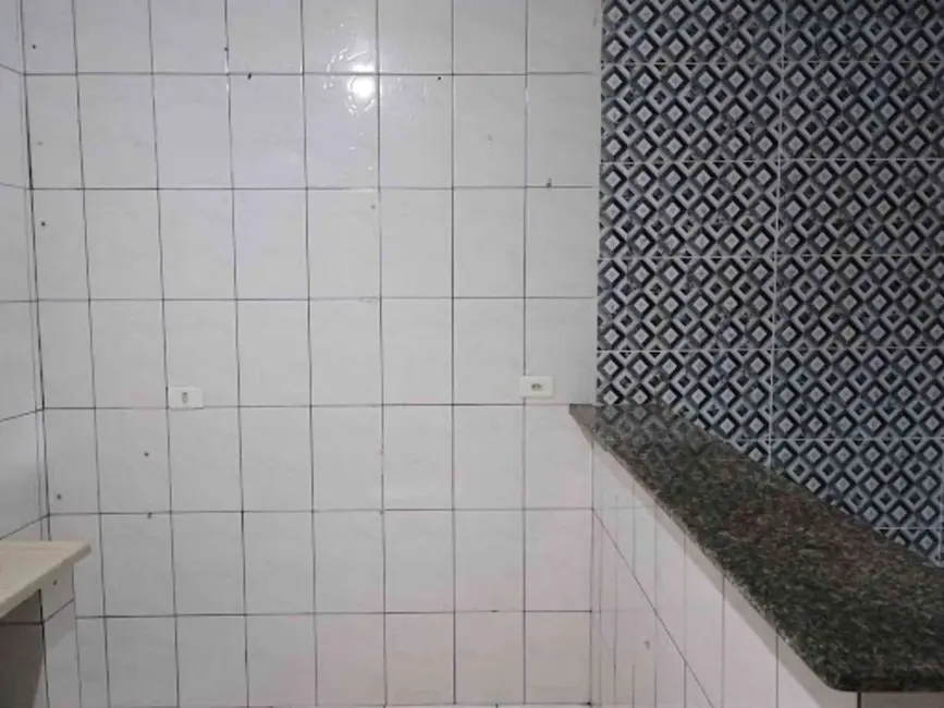 Casa com 1 quarto para alugar, 50m2 em Jardim Monte Alto, Guarulhos - SP - imagem 4 Foto 4 de Casa com 1 quarto para alugar, 50m2 em Jardim Monte Alto, Guarulhos - SP