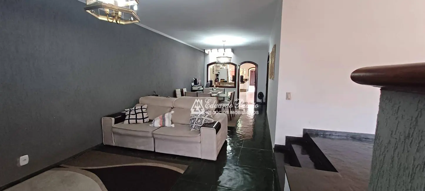 Foto 2 de Casa com 3 quartos à venda, 300m2 em Vila Rosália, Guarulhos - SP