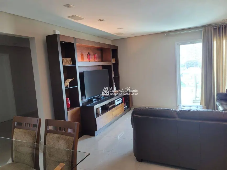 Apartamento com 4 quartos à venda, 223m2 em Centro, Guarulhos - SP - imagem 3 Foto 3 de Apartamento com 4 quartos à venda, 223m2 em Centro, Guarulhos - SP