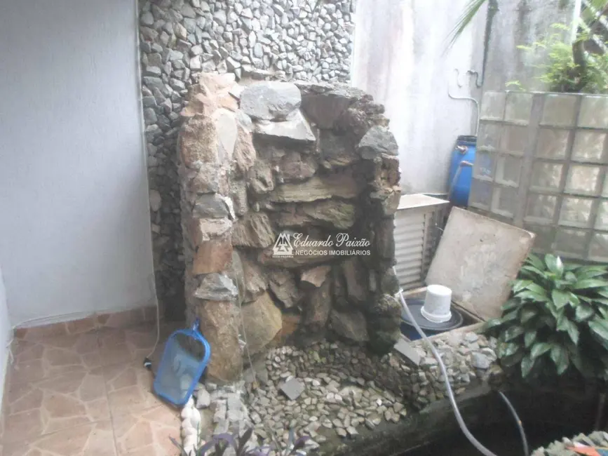 Sobrado com 3 quartos à venda e para alugar, 253m2 em Jardim Las Vegas, Guarulhos - SP - imagem 6 Foto 6 de Sobrado com 3 quartos à venda e para alugar, 253m2 em Jardim Las Vegas, Guarulhos - SP