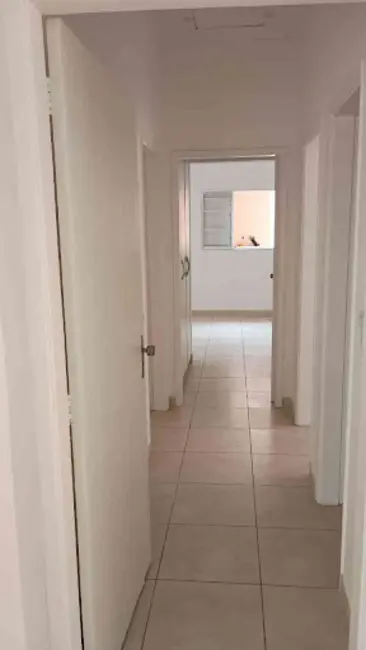 Casa com 3 quartos para alugar, 230m2 em Jardim Maia, Guarulhos - SP - imagem 7 Foto 7 de Casa com 3 quartos para alugar, 230m2 em Jardim Maia, Guarulhos - SP