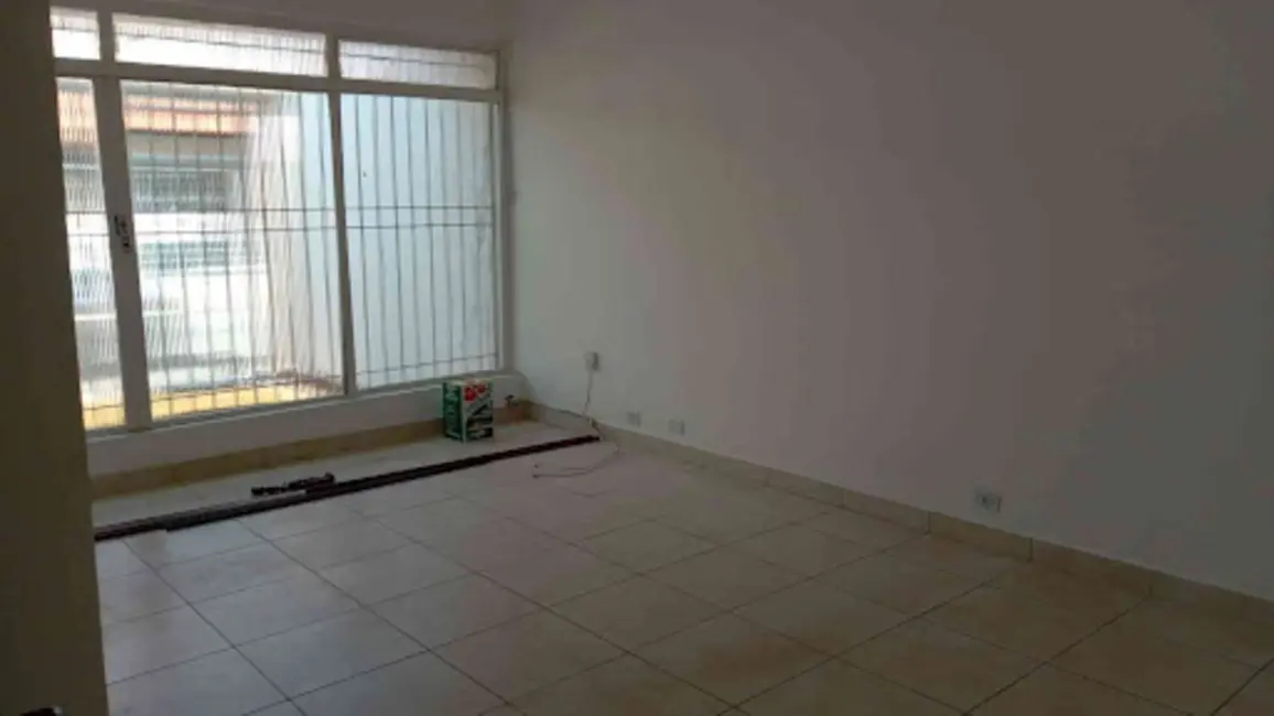 Casa com 3 quartos para alugar, 230m2 em Jardim Maia, Guarulhos - SP - imagem 5 Foto 5 de Casa com 3 quartos para alugar, 230m2 em Jardim Maia, Guarulhos - SP