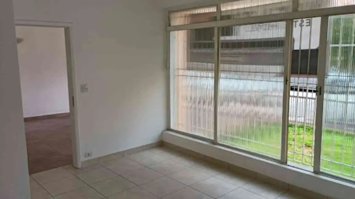 Casa com 3 quartos para alugar, 230m2 em Jardim Maia, Guarulhos - SP - imagem 3 Foto 3 de Casa com 3 quartos para alugar, 230m2 em Jardim Maia, Guarulhos - SP