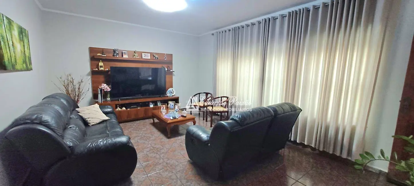 Foto 6 de Casa com 3 quartos à venda, 300m2 em Vila Galvão, Guarulhos - SP