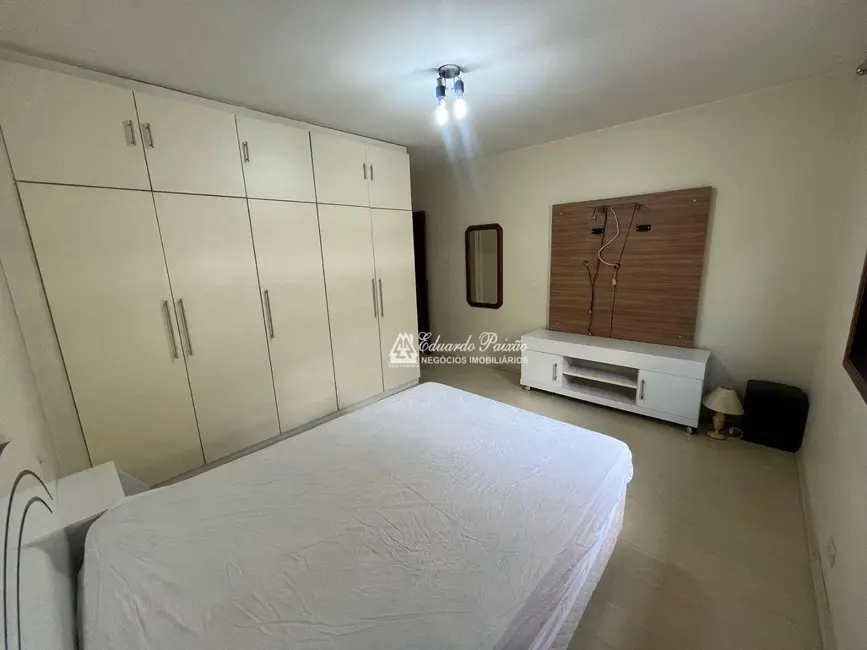 Sobrado com 3 quartos à venda, 172m2 em Jardim Vila Galvão, Guarulhos - SP - imagem 5 Foto 5 de Sobrado com 3 quartos à venda, 172m2 em Jardim Vila Galvão, Guarulhos - SP