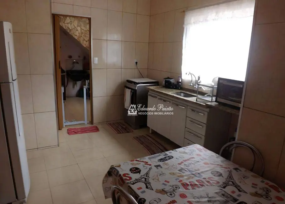 Foto 8 de Casa com 4 quartos à venda, 161m2 em Jardim Moreira, Guarulhos - SP