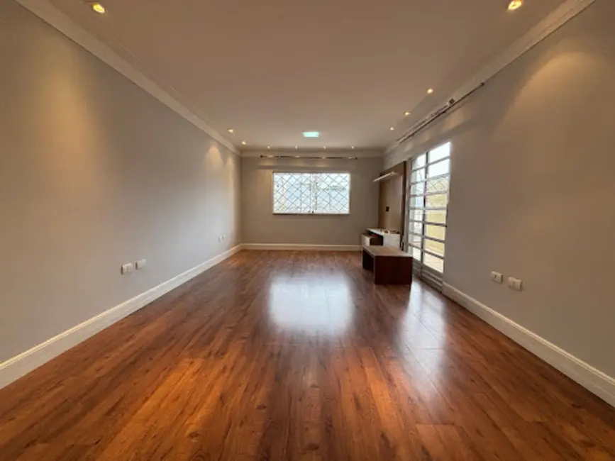 Foto 4 de Sobrado com 3 quartos à venda e para alugar, 159m2 em Gopoúva, Guarulhos - SP