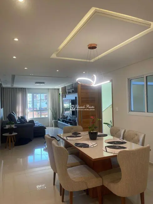 Foto 2 de Sobrado com 3 quartos à venda, 125m2 em Jardim Santa Mena, Guarulhos - SP