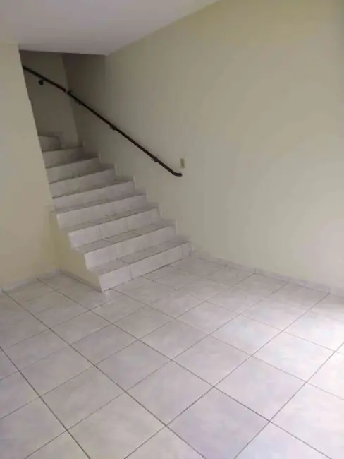 Sobrado com 2 quartos para alugar, 141m2 em Vila São Pedro, Guarulhos - SP - imagem 5 Foto 5 de Sobrado com 2 quartos para alugar, 141m2 em Vila São Pedro, Guarulhos - SP