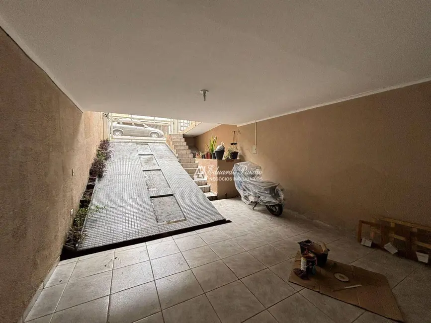 Sobrado com 3 quartos à venda, 150m2 em Parque Continental II, Guarulhos - SP - imagem 4 Foto 4 de Sobrado com 3 quartos à venda, 150m2 em Parque Continental II, Guarulhos - SP