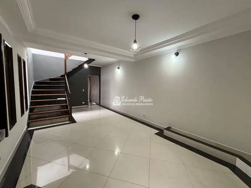 Sobrado com 3 quartos à venda, 150m2 em Parque Continental II, Guarulhos - SP - imagem 9 Foto 9 de Sobrado com 3 quartos à venda, 150m2 em Parque Continental II, Guarulhos - SP