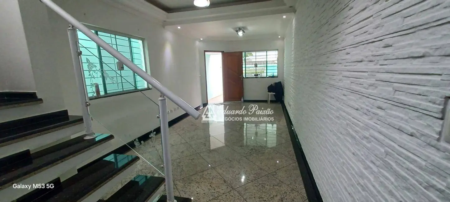 Sobrado com 3 quartos à venda, 137m2 em Vila Harmonia, Guarulhos - SP - imagem 4 Foto 4 de Sobrado com 3 quartos à venda, 137m2 em Vila Harmonia, Guarulhos - SP