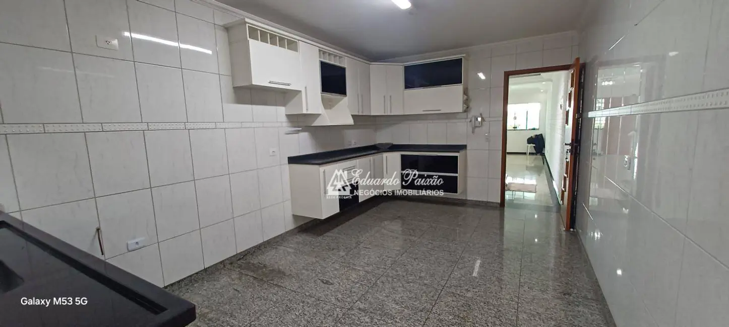 Sobrado com 3 quartos à venda, 137m2 em Vila Harmonia, Guarulhos - SP - imagem 8 Foto 8 de Sobrado com 3 quartos à venda, 137m2 em Vila Harmonia, Guarulhos - SP