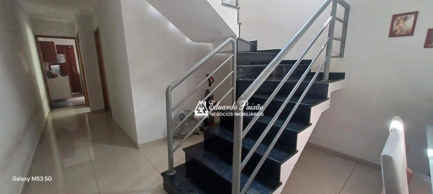Foto 5 de Sobrado com 4 quartos à venda, 150m2 em Jardim Santa Mena, Guarulhos - SP