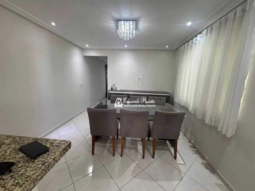 Sobrado com 3 quartos à venda, 125m2 em Parque Continental II, Guarulhos - SP - imagem 5 Foto 5 de Sobrado com 3 quartos à venda, 125m2 em Parque Continental II, Guarulhos - SP