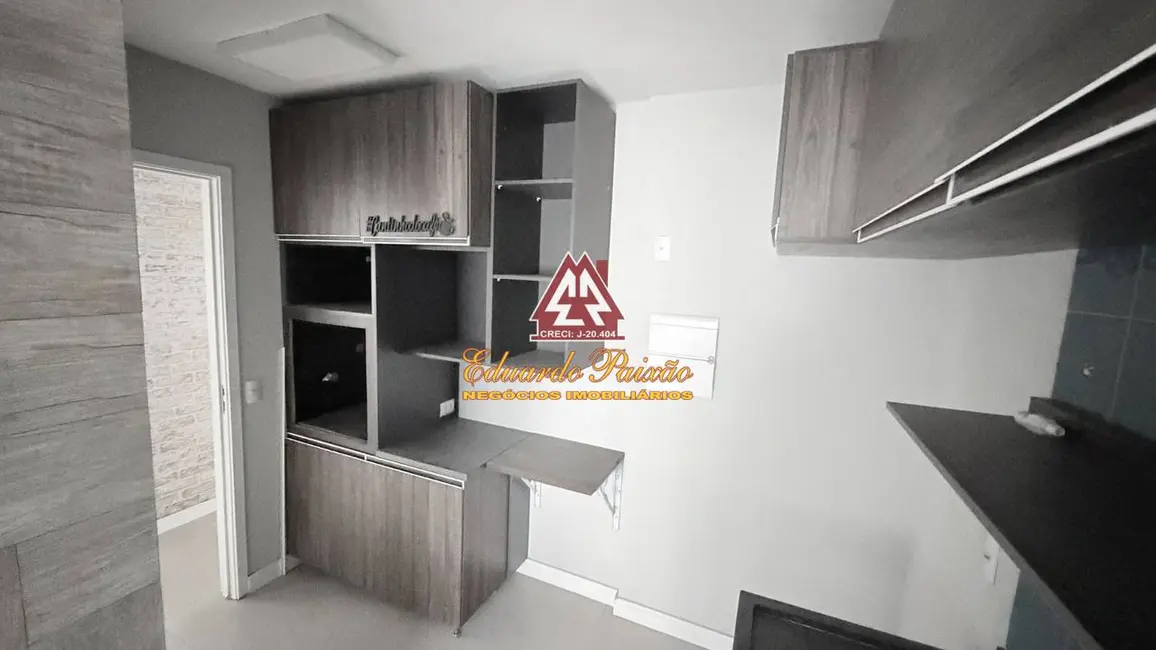 Foto 8 de Apartamento com 3 quartos à venda e para alugar, 162m2 em Jardim Flor da Montanha, Guarulhos - SP