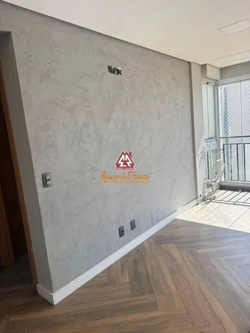 Foto 5 de Apartamento com 2 quartos para alugar, 74m2 em Jardim Flor da Montanha, Guarulhos - SP