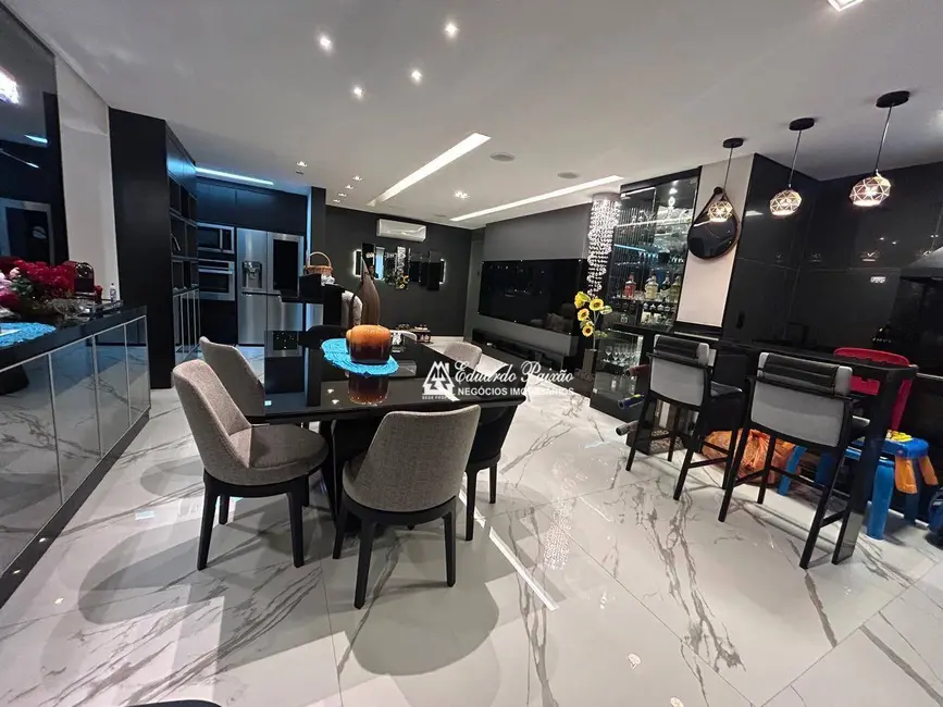 Foto 1 de Apartamento com 2 quartos à venda, 162m2 em Jardim Flor da Montanha, Guarulhos - SP