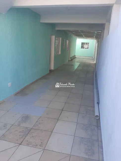 Casa com 2 quartos para alugar, 140m2 em Vila Antonieta, Guarulhos - SP - imagem 2 Foto 2 de Casa com 2 quartos para alugar, 140m2 em Vila Antonieta, Guarulhos - SP