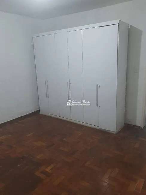 Casa com 2 quartos para alugar, 140m2 em Vila Antonieta, Guarulhos - SP - imagem 7 Foto 7 de Casa com 2 quartos para alugar, 140m2 em Vila Antonieta, Guarulhos - SP