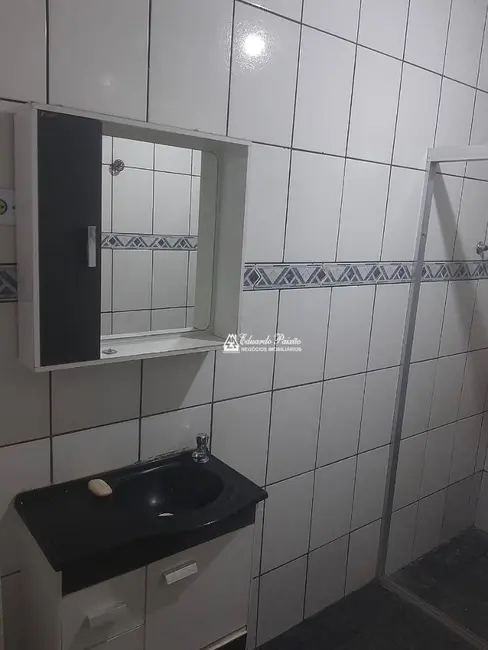 Casa com 2 quartos para alugar, 140m2 em Vila Antonieta, Guarulhos - SP - imagem 9 Foto 9 de Casa com 2 quartos para alugar, 140m2 em Vila Antonieta, Guarulhos - SP