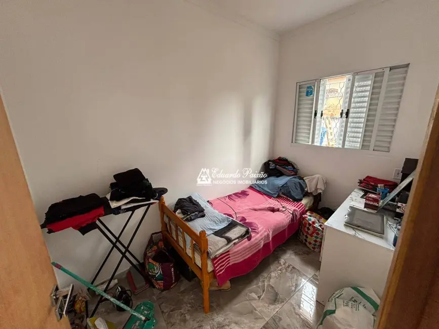 Sobrado com 3 quartos à venda e para alugar, 150m2 em Jardim São Ricardo, Guarulhos - SP - imagem 9 Foto 9 de Sobrado com 3 quartos à venda e para alugar, 150m2 em Jardim São Ricardo, Guarulhos - SP