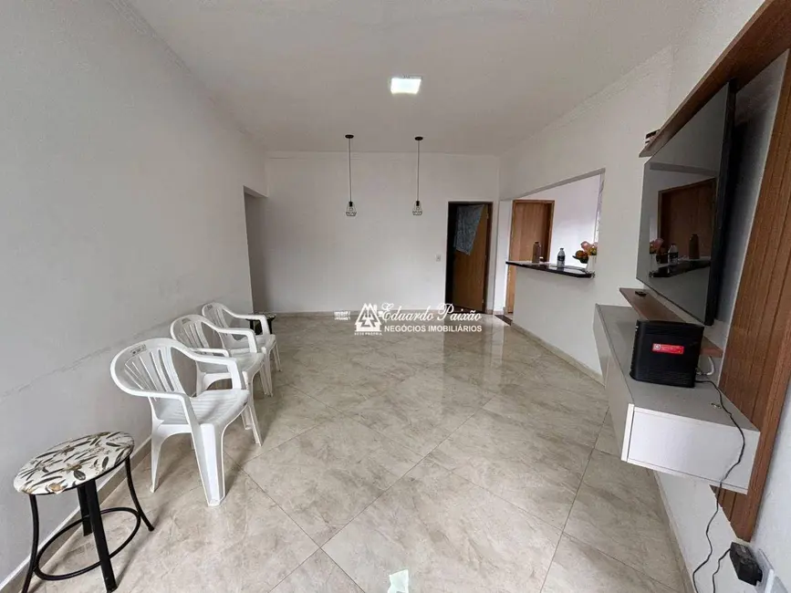 Sobrado com 3 quartos à venda e para alugar, 150m2 em Jardim São Ricardo, Guarulhos - SP - imagem 5 Foto 5 de Sobrado com 3 quartos à venda e para alugar, 150m2 em Jardim São Ricardo, Guarulhos - SP