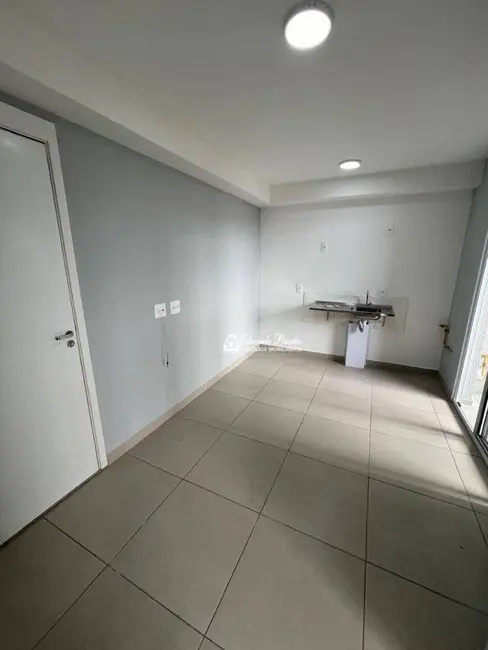 Apartamento com 2 quartos à venda e para alugar, 43m2 em Vila das Bandeiras, Guarulhos - SP - imagem 4 Foto 4 de Apartamento com 2 quartos à venda e para alugar, 43m2 em Vila das Bandeiras, Guarulhos - SP