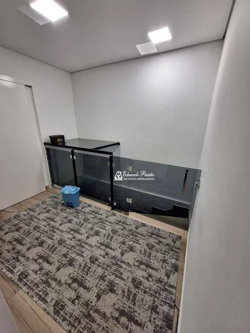 Sobrado com 5 quartos à venda, 150m2 em Residencial Cerconi, Guarulhos - SP - imagem 4 Foto 4 de Sobrado com 5 quartos à venda, 150m2 em Residencial Cerconi, Guarulhos - SP