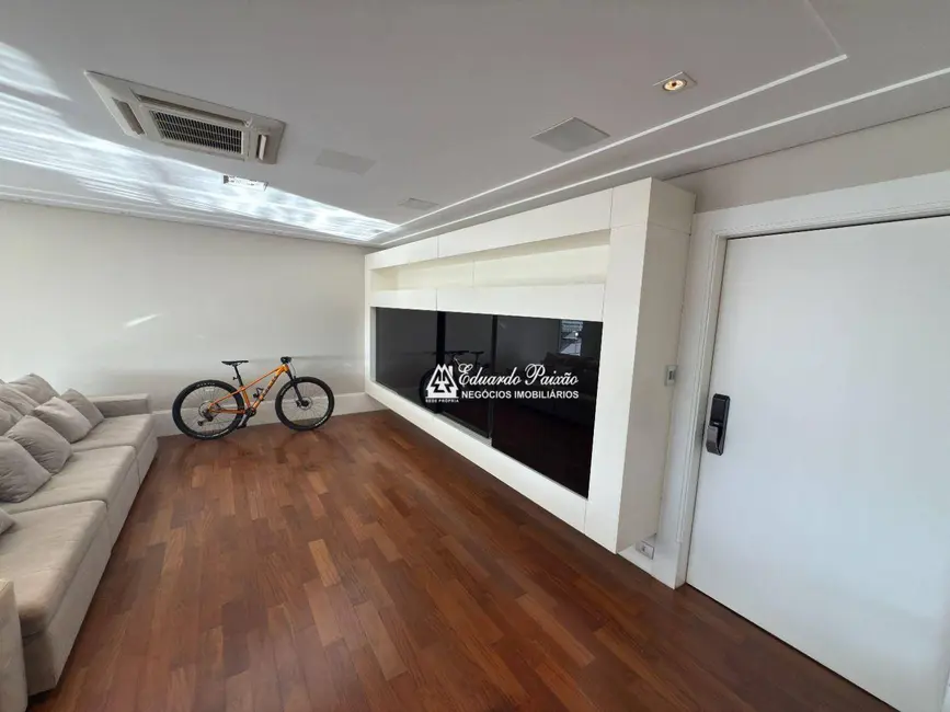 Foto 8 de Apartamento com 4 quartos à venda, 202m2 em Vila Galvão, Guarulhos - SP