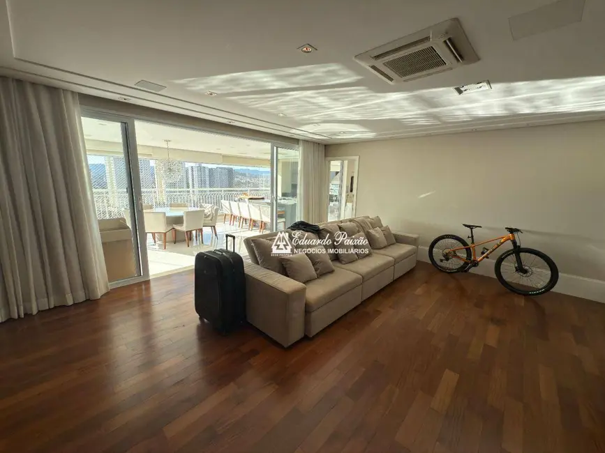 Foto 9 de Apartamento com 4 quartos à venda, 202m2 em Vila Galvão, Guarulhos - SP