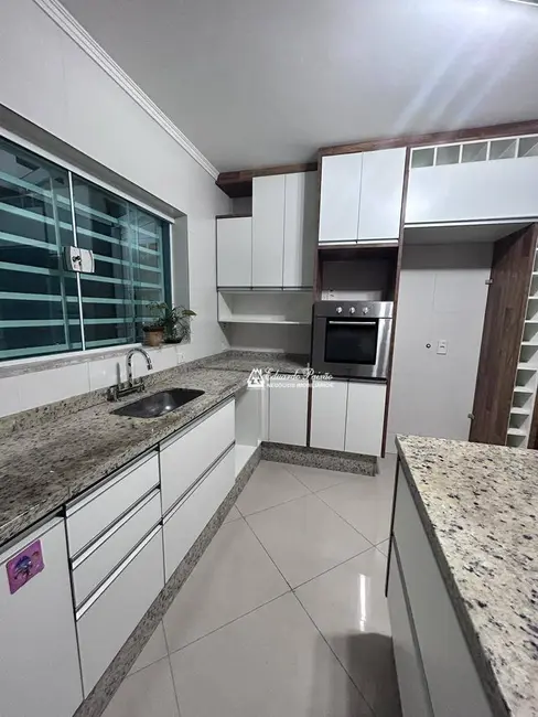 Foto 4 de Sobrado com 3 quartos à venda, 125m2 em Vila Carioca, Guarulhos - SP