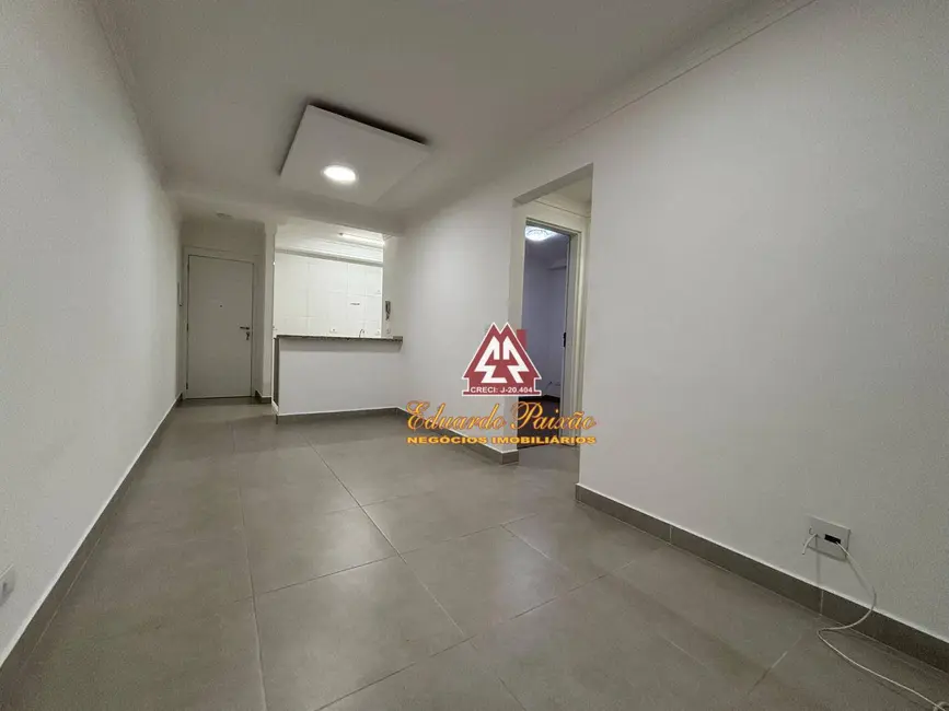 Apartamento com 2 quartos para alugar, 61m2 em Jardim Aida, Guarulhos - SP - imagem 5 Foto 5 de Apartamento com 2 quartos para alugar, 61m2 em Jardim Aida, Guarulhos - SP