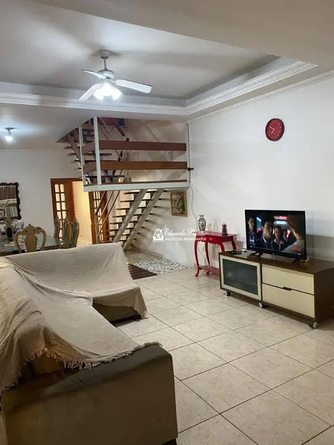 Foto 5 de Sobrado com 3 quartos à venda, 250m2 em Parque Continental, Guarulhos - SP