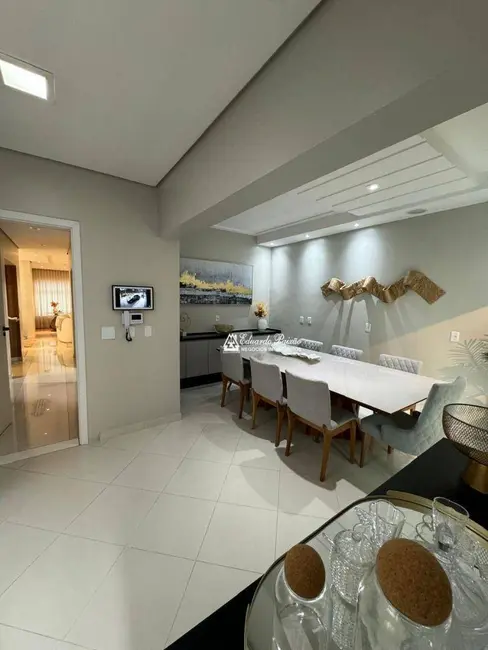 Sobrado com 4 quartos à venda, 250m2 em Jardim Maia, Guarulhos - SP - imagem 7 Foto 7 de Sobrado com 4 quartos à venda, 250m2 em Jardim Maia, Guarulhos - SP