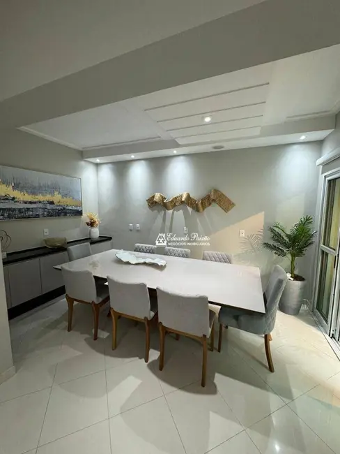 Sobrado com 4 quartos à venda, 250m2 em Jardim Maia, Guarulhos - SP - imagem 5 Foto 5 de Sobrado com 4 quartos à venda, 250m2 em Jardim Maia, Guarulhos - SP