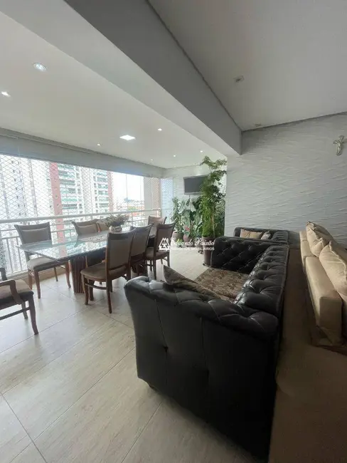 Apartamento com 3 quartos à venda, 201m2 em Jardim Santa Mena, Guarulhos - SP - imagem 9 Foto 9 de Apartamento com 3 quartos à venda, 201m2 em Jardim Santa Mena, Guarulhos - SP